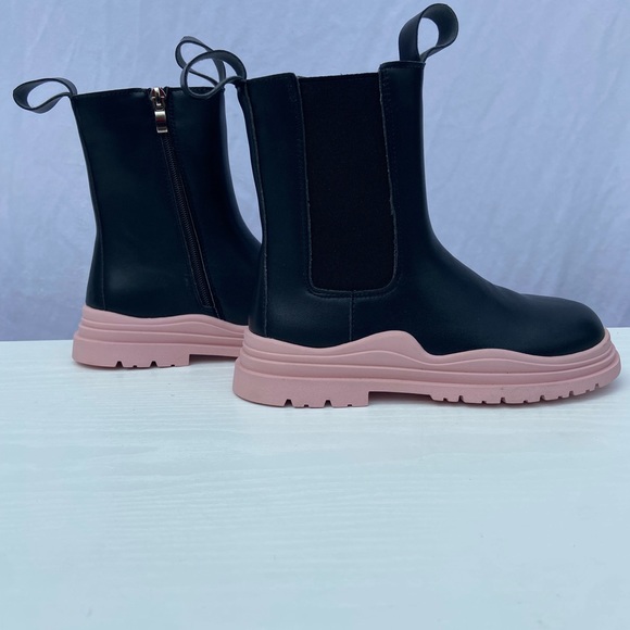 Girls winter boots - Picture 1 of 5